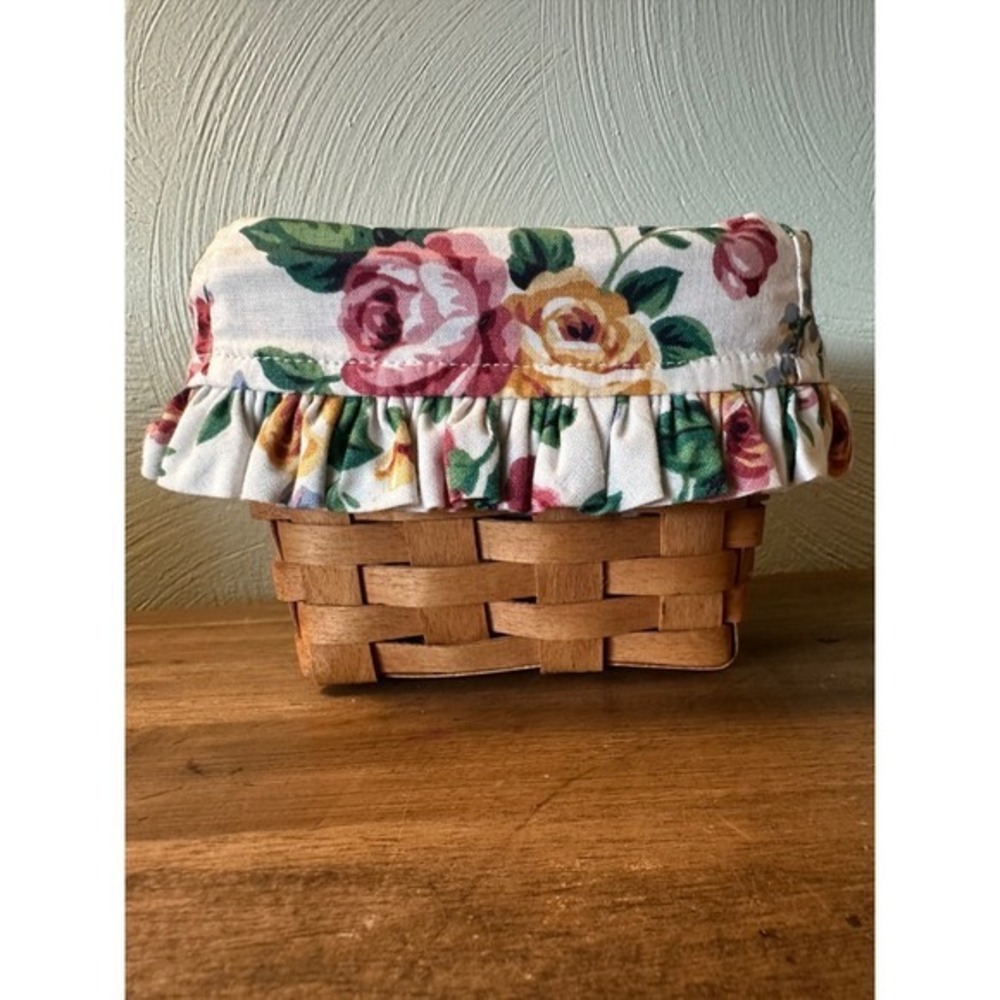 Longaberger Key Basket, with‎ Liner